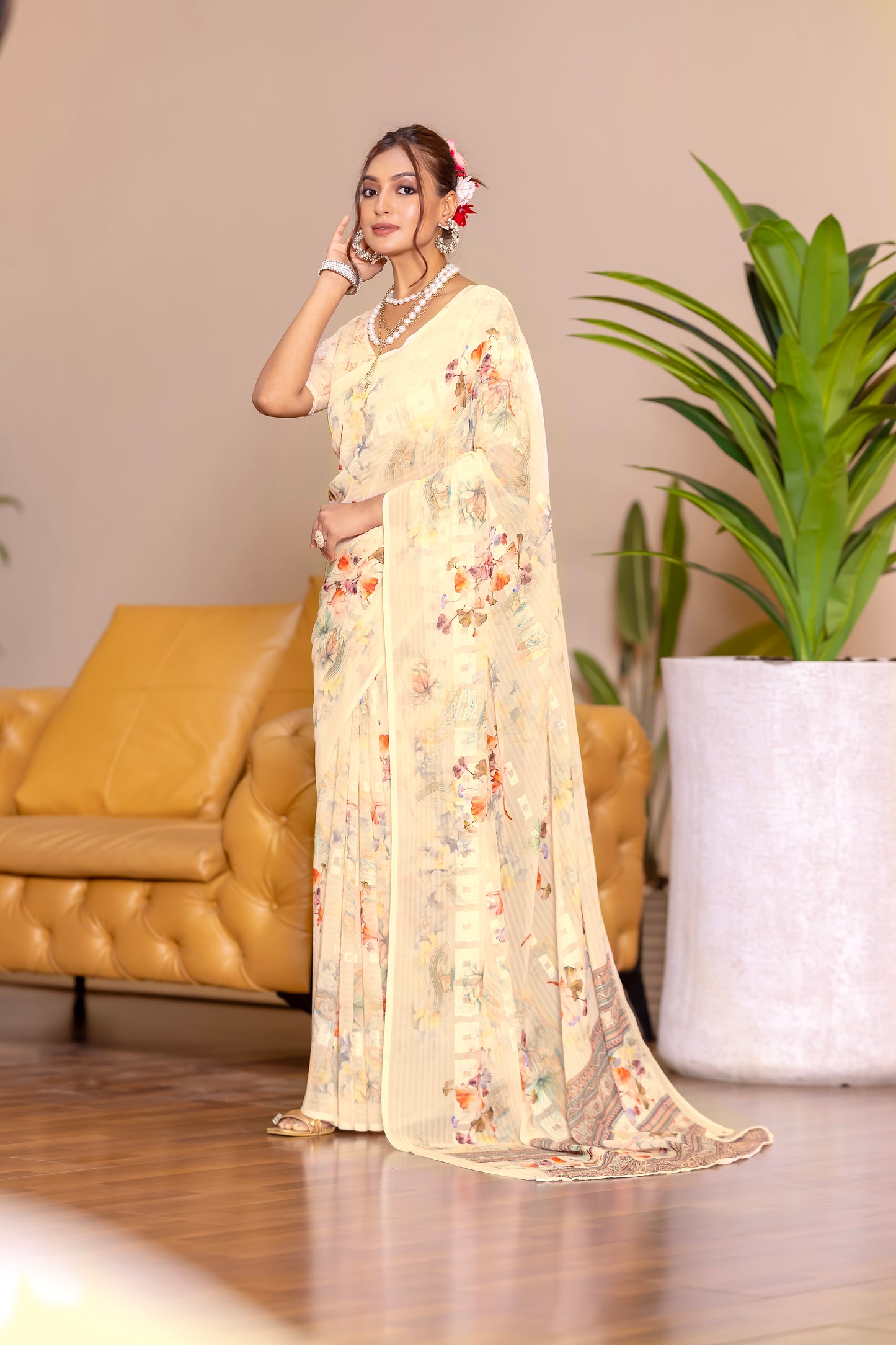 Elegant Weightless Saree Featuring Multi Colored Patterns