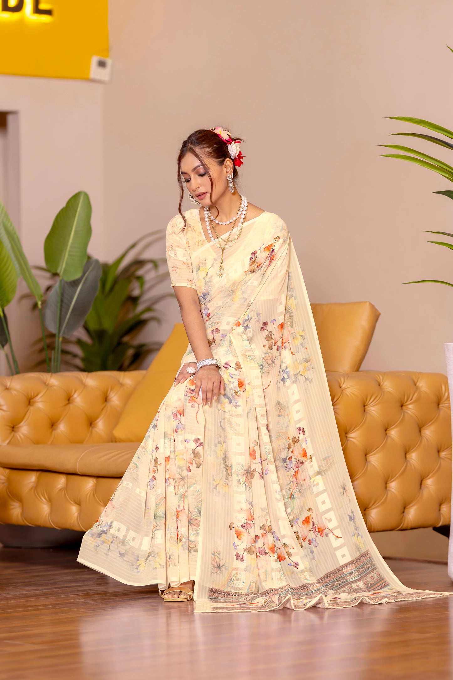 Elegant Weightless Saree Featuring Multi Colored Patterns